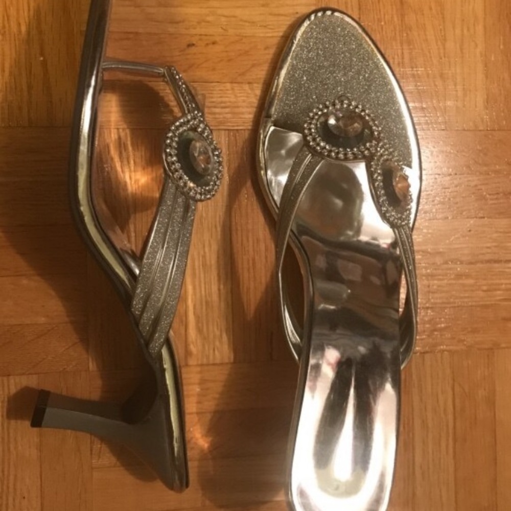 Pair of grey leather jewel slippers